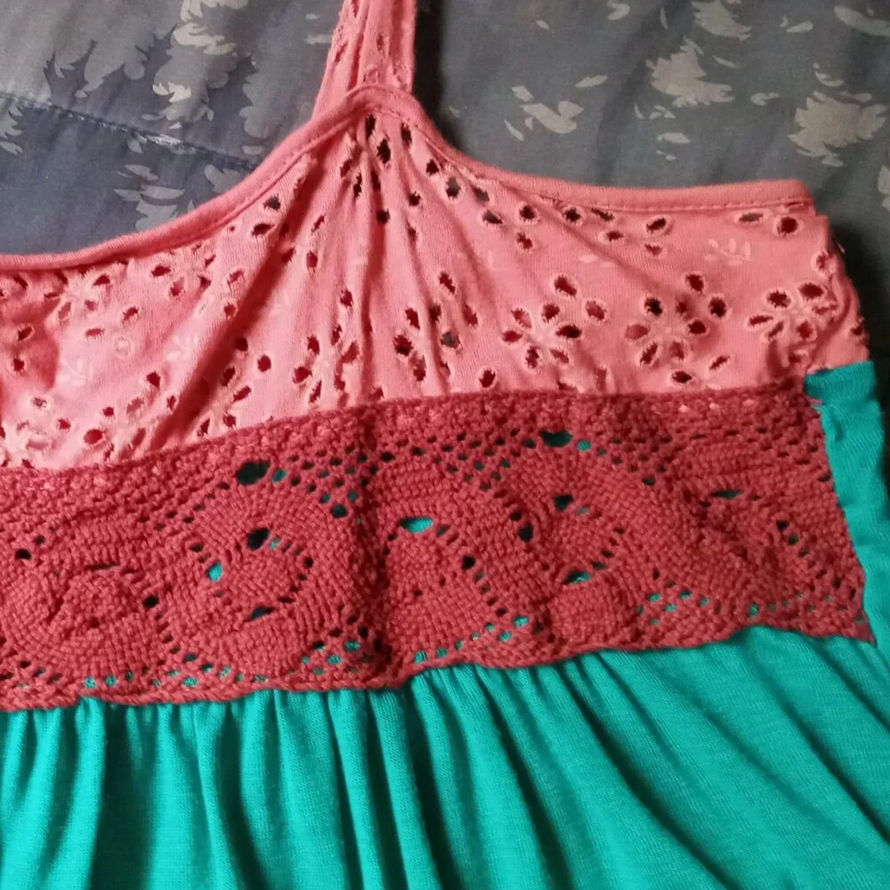 RARE Vintage Sparkle & Fade Turquoise/Pink Eyelet Crochet Women's Summer Top - Picture 9 of 12